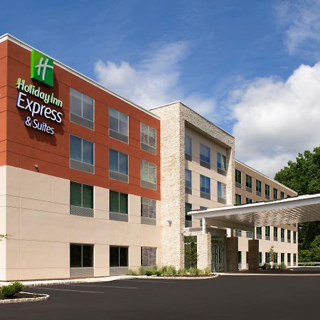 Holiday Inn Express & Suites - North Brunswick By Ihg Экстерьер фото