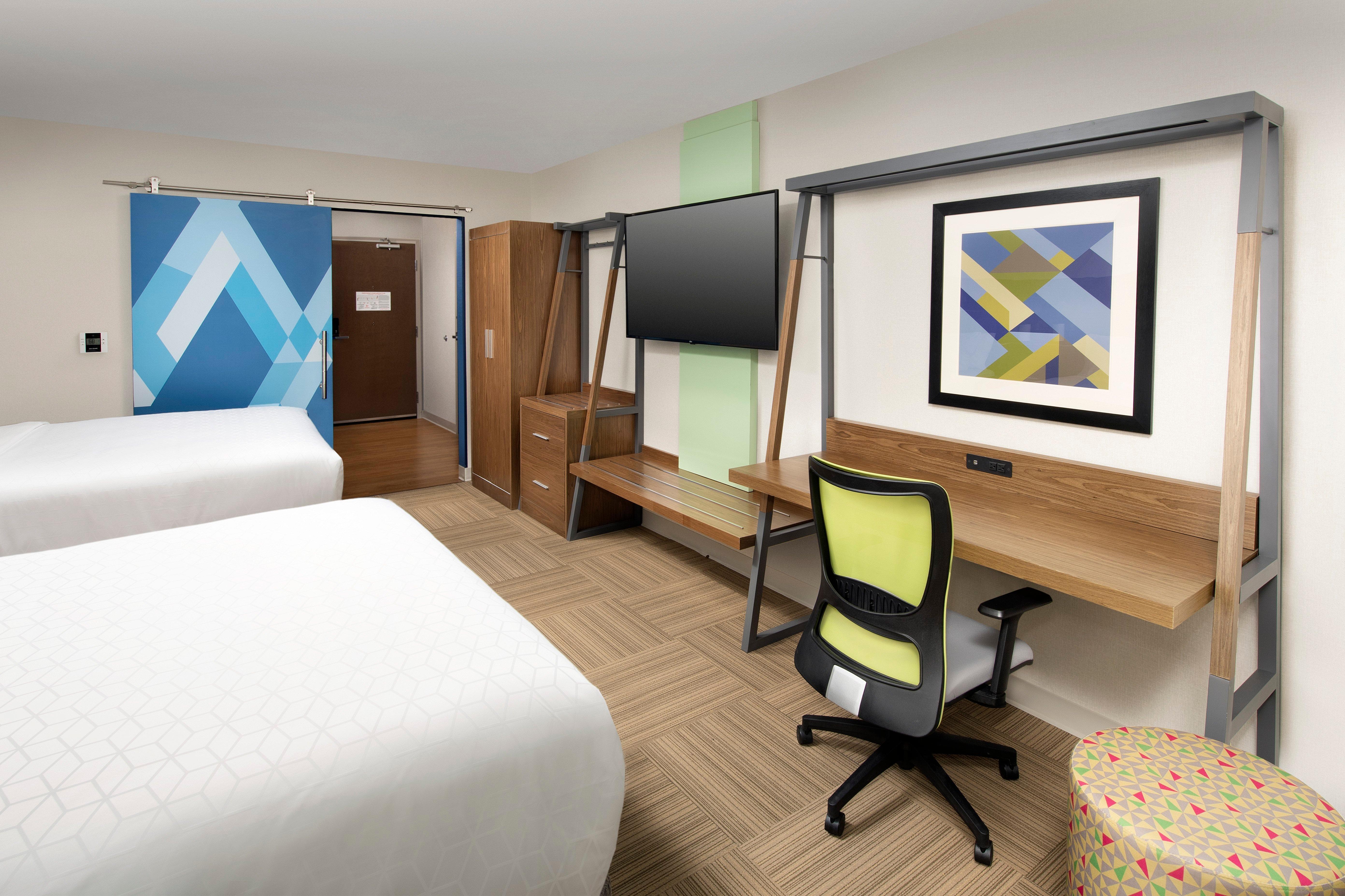 Holiday Inn Express & Suites - North Brunswick By Ihg Экстерьер фото
